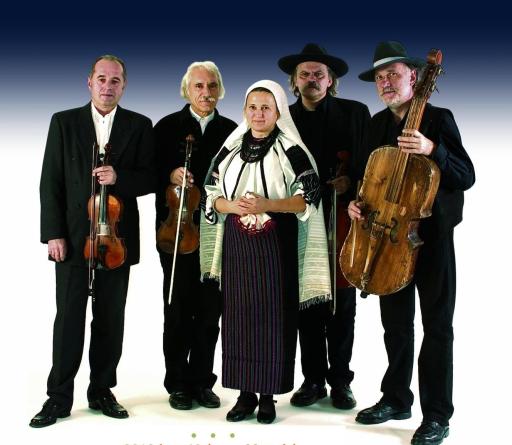 Muzsikás Együttes és Petrás Mária 1.jpg